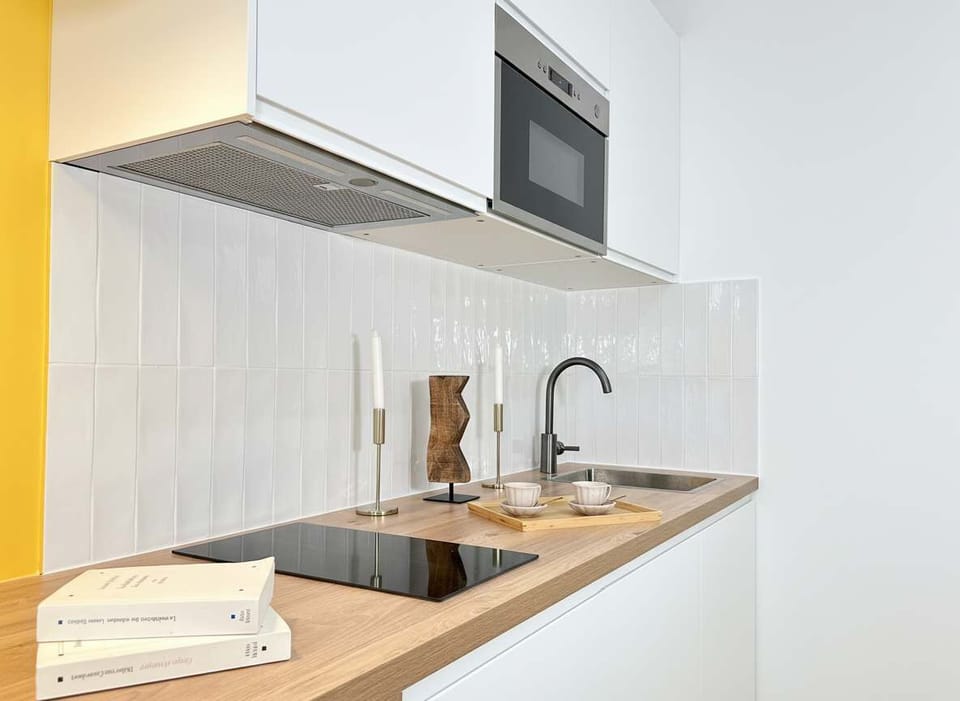 The kitchen has everything you need for your stay
