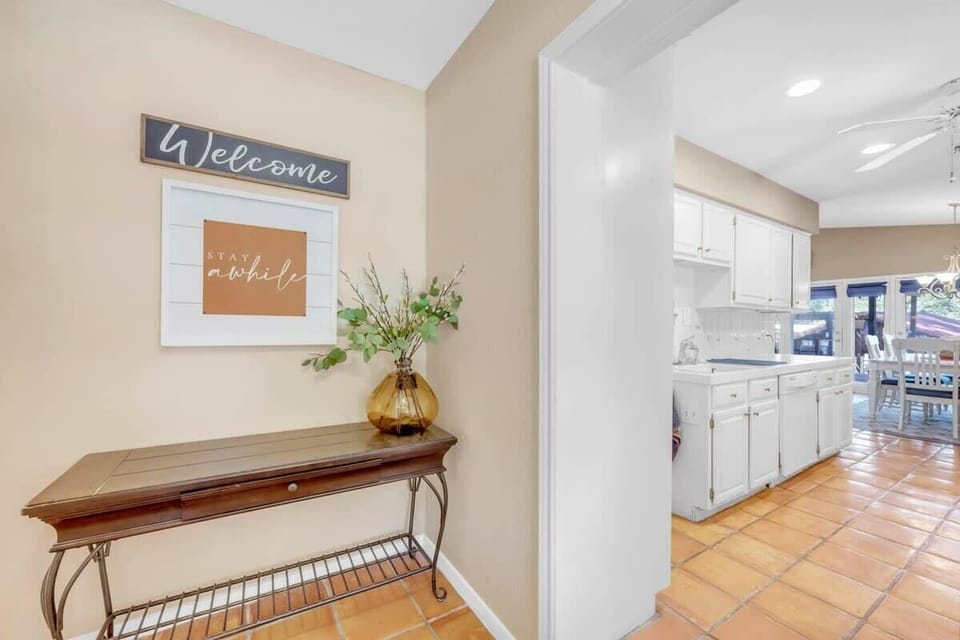 Entry way: take a right to the kitchen or a left to the additional bedrooms