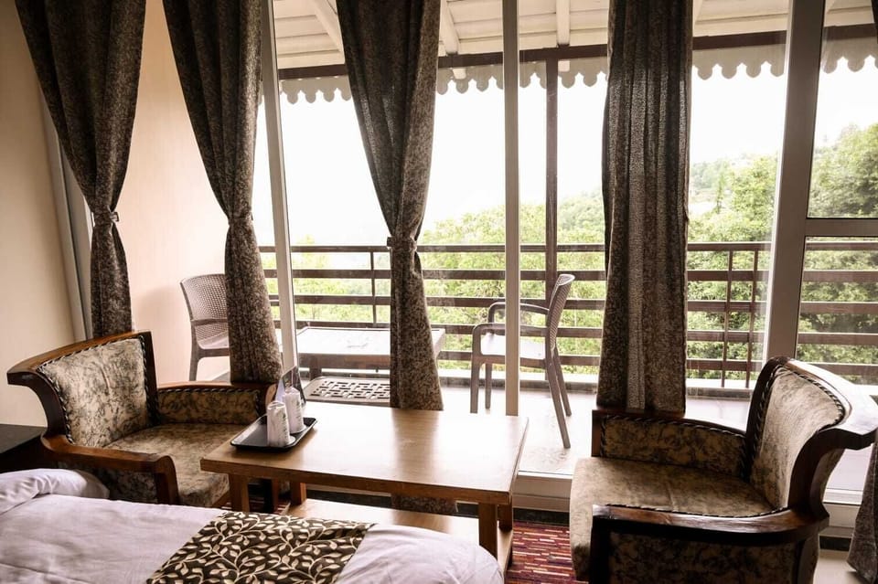 Deluxe Room | Balcony