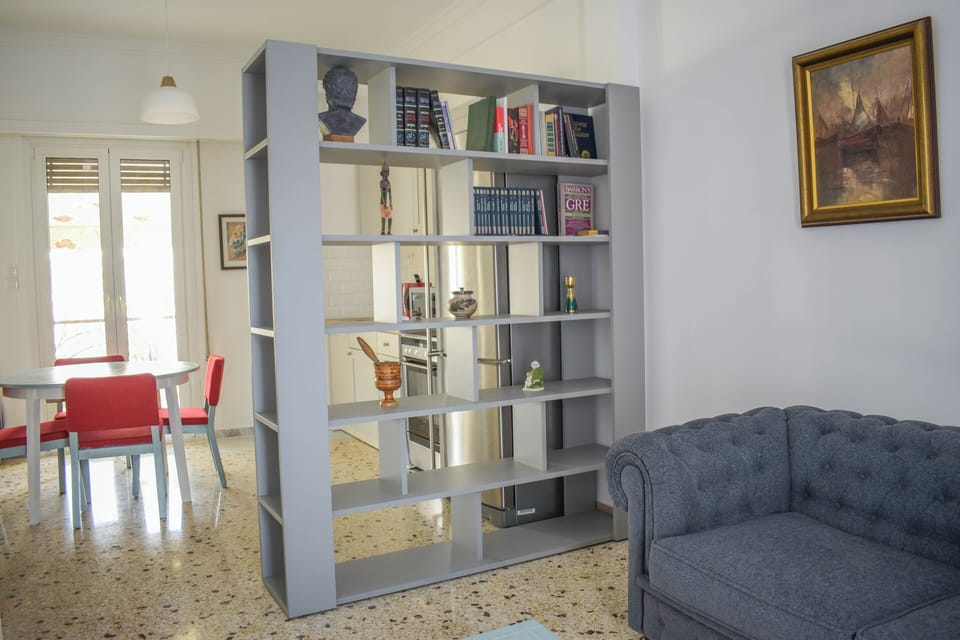 Panoramic Apartment, 1 Queen Bed with Sofa bed, Non Smoking, City View (Iris Penthouse) | Premium bedding, pillowtop beds, in-room safe, individually decorated
