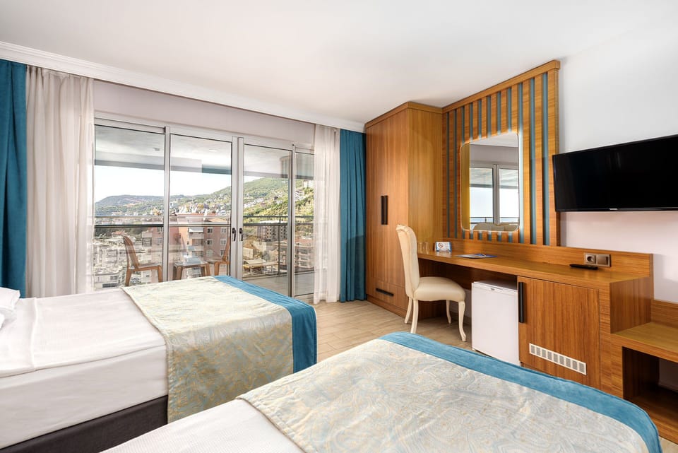 Standard Double Room | Minibar, soundproofing, free cribs/infant beds, bed sheets