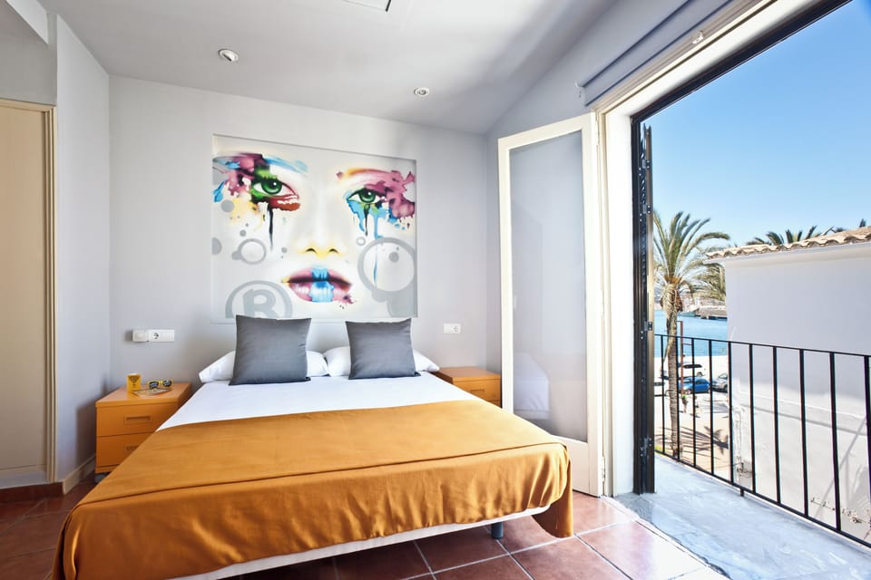 Premium Double Room, Sea View (Building A) | Desk, iron/ironing board (on request), WiFi (free), bed sheets