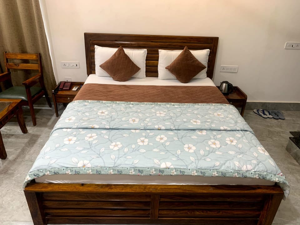 Deluxe Room | 1 bedroom, free WiFi, bed sheets