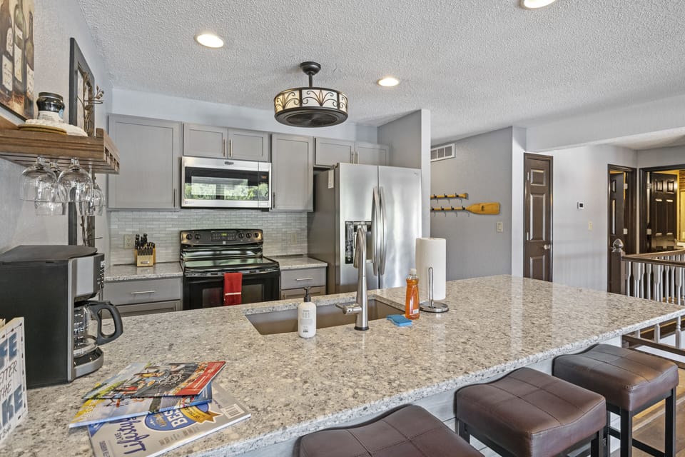 Spacious kitchen for meal preparation