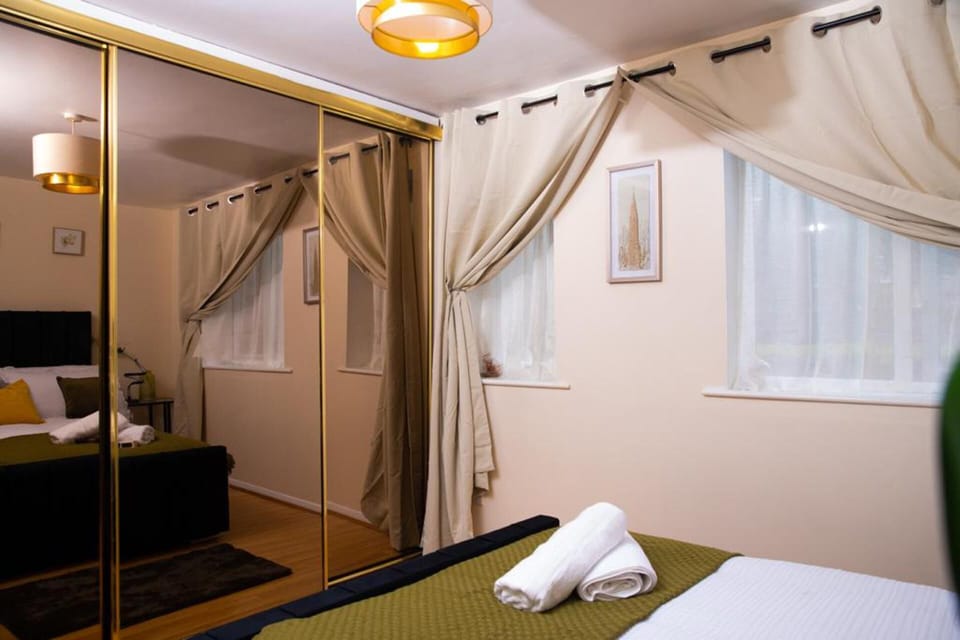 Inviting 1-bed Apartment in London, Near Hotsput Apartment in London