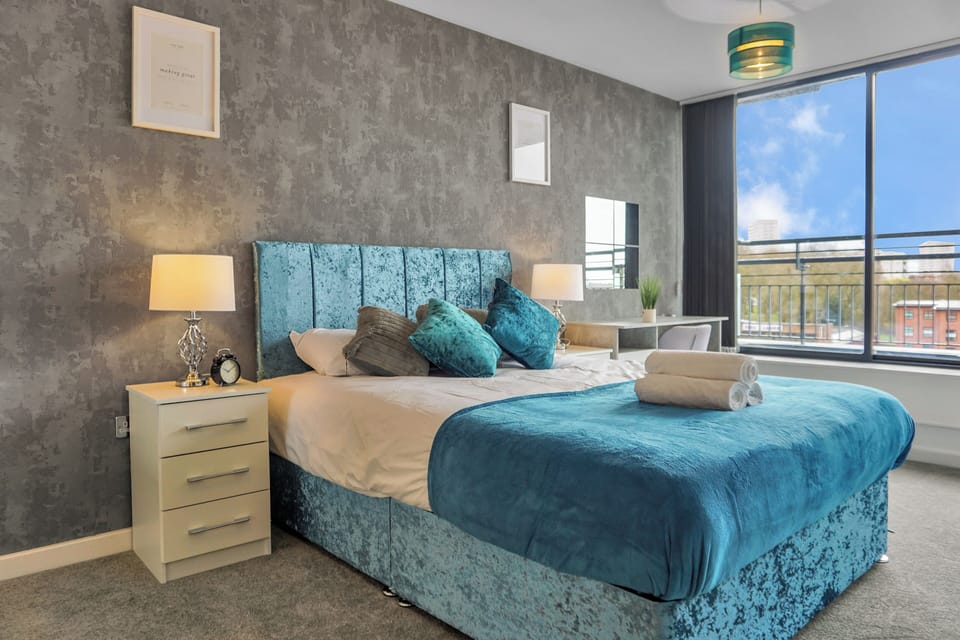 Apartment | 2 bedrooms, iron/ironing board, free WiFi, bed sheets