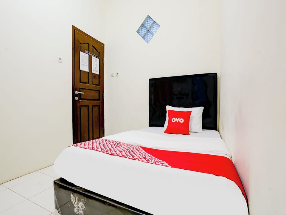 Standard Single Room | WiFi (free), bed sheets