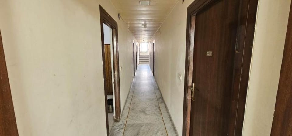Hotel Jageer Bawana Hotel in Delhi