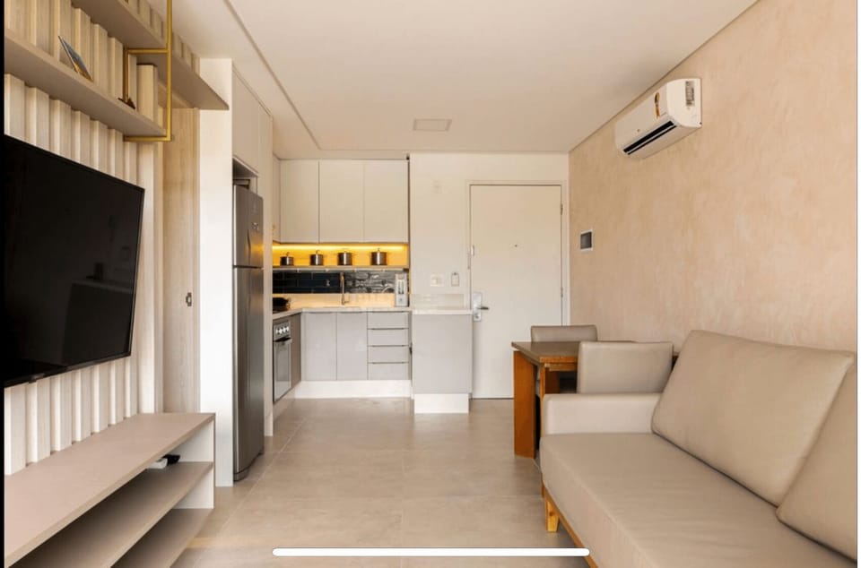 Apartment | Living area | TV