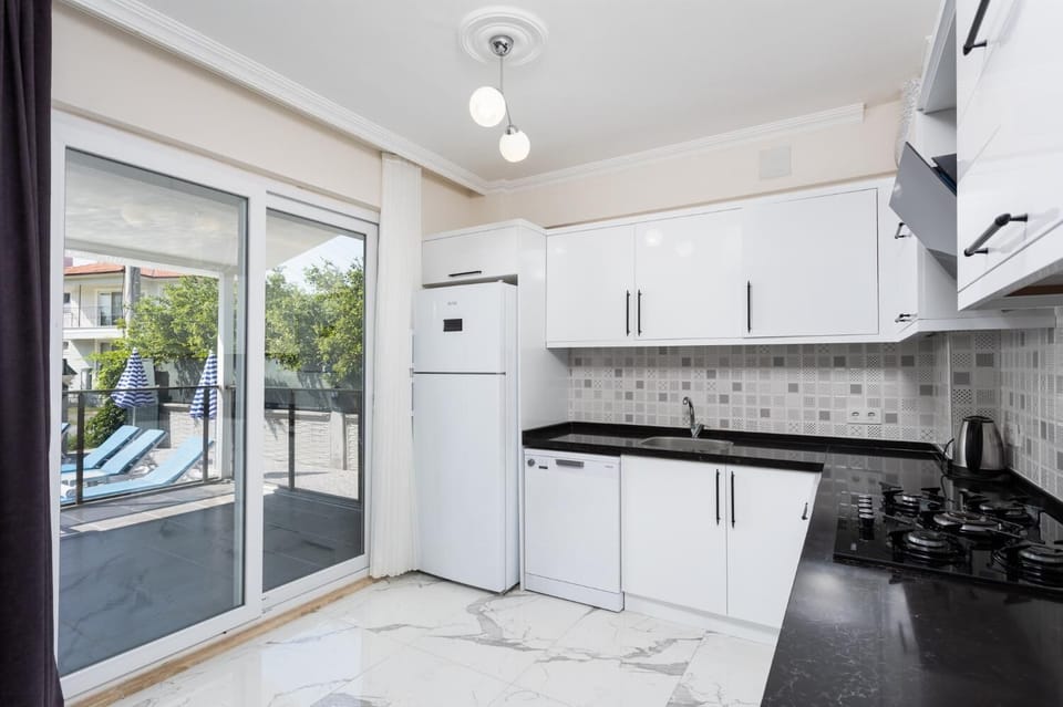 Equipped kitchen