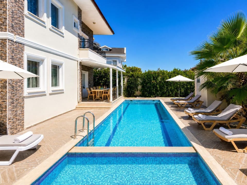 Beautiful villa with private pool and terrace