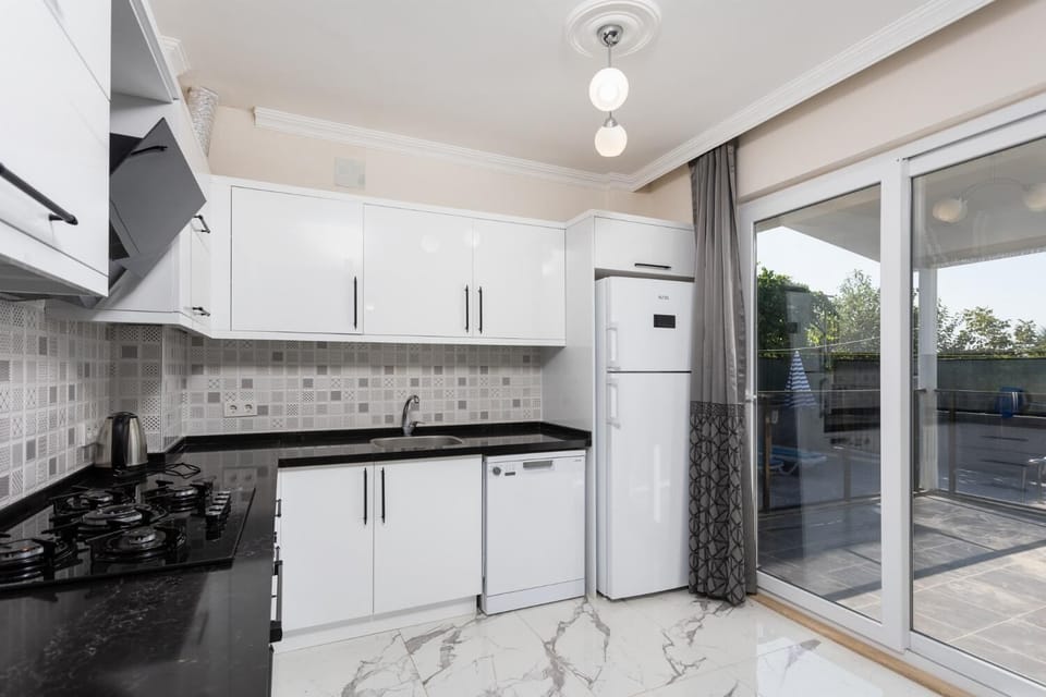 Equipped kitchen