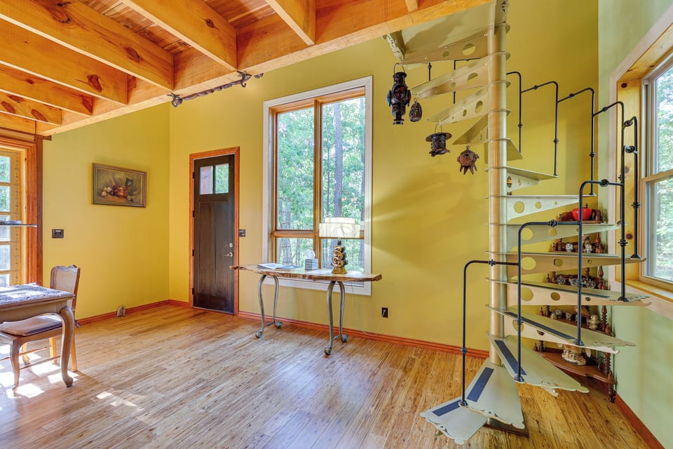 Entryway | 1st Floor