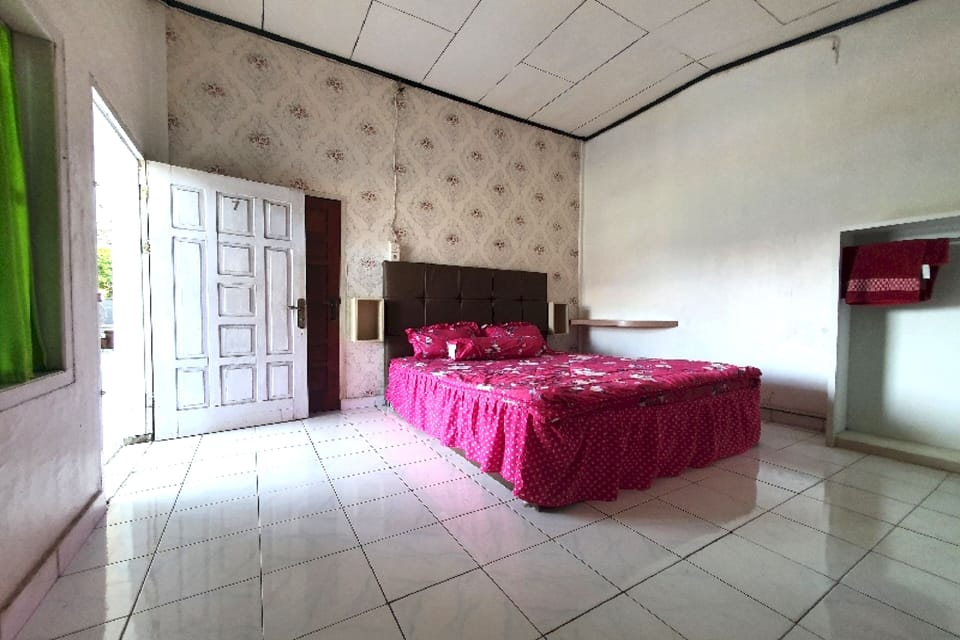 Deluxe Double Room | Desk, laptop workspace, soundproofing, WiFi (free)