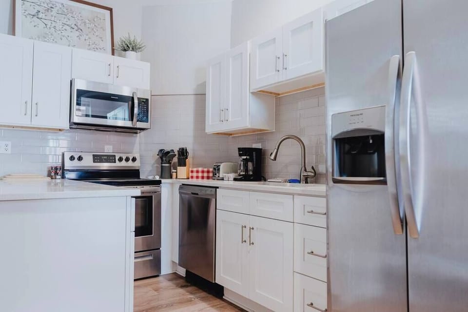 Full Kitchen
