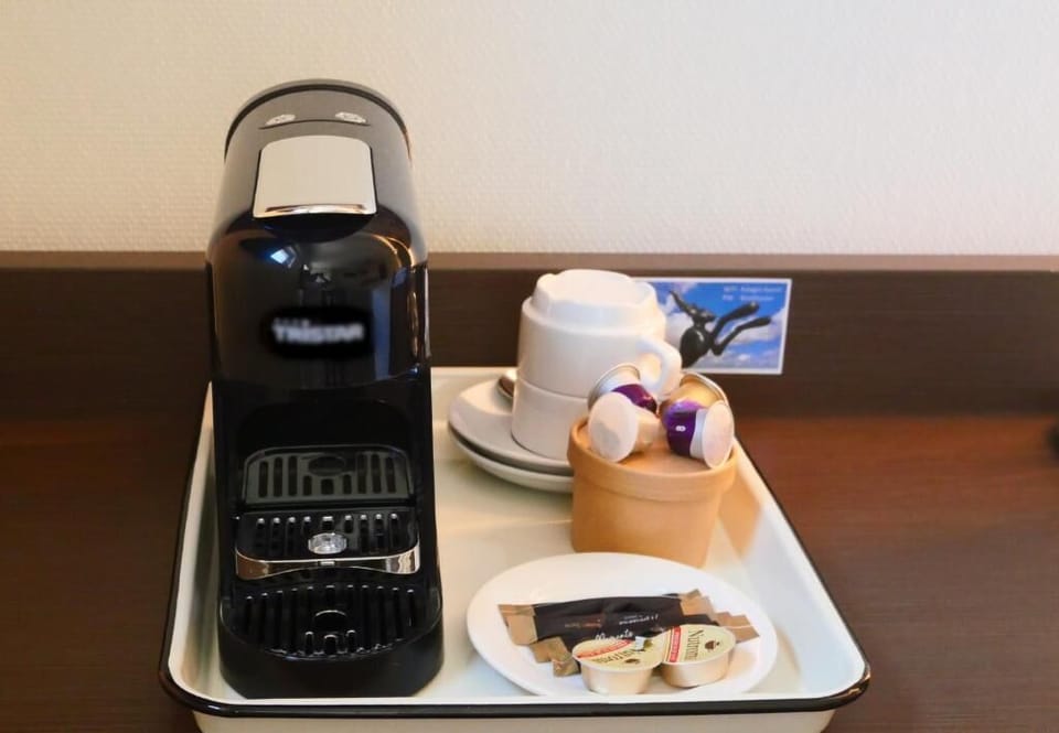 Superior Twin Room | Coffee and/or coffee maker