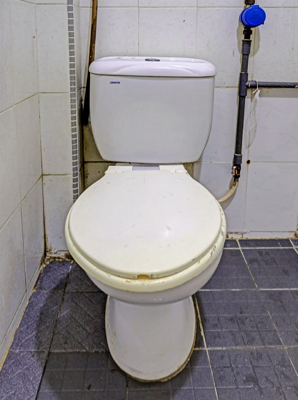 Standard Double Room | Bathroom | Shower, towels