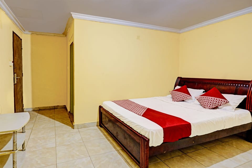Standard Double Room | Laptop workspace, WiFi (free), bed sheets