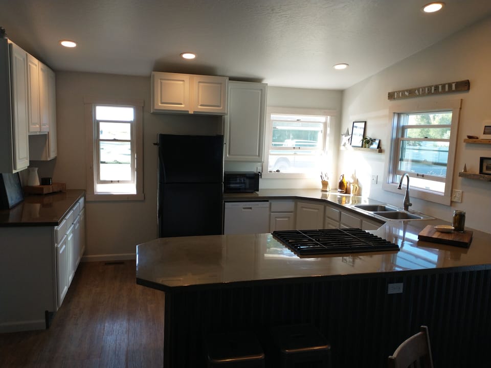 Kitchen with gas range