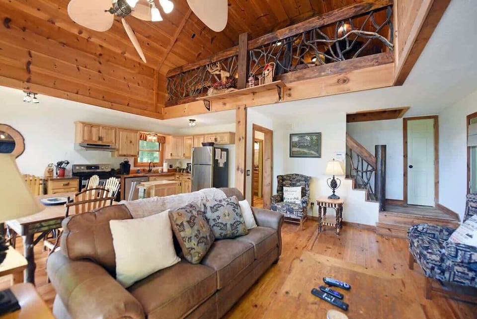 Open, bright and spacious living/dining area