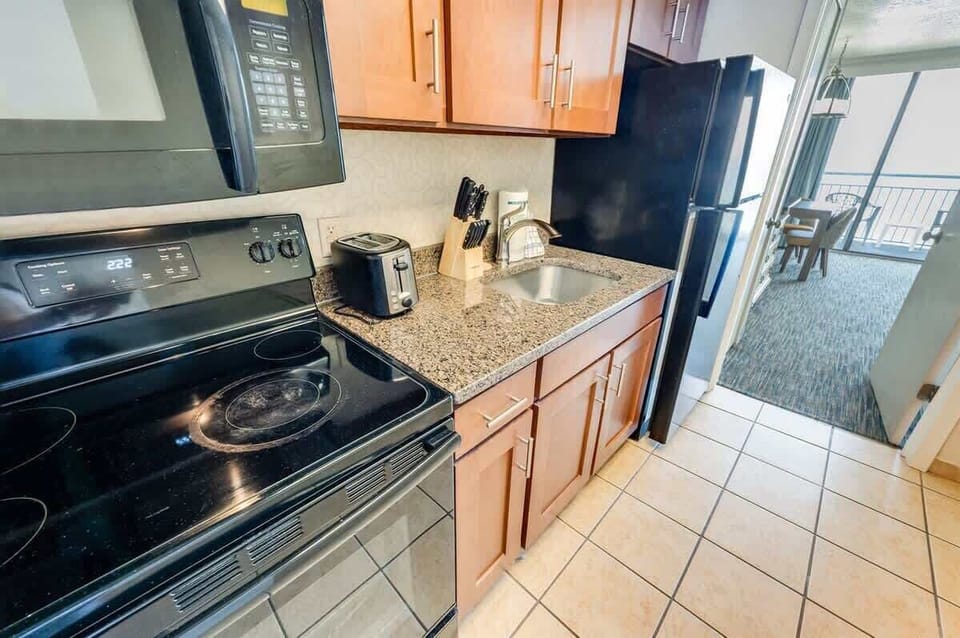 Large Appliances in Kitchen Area