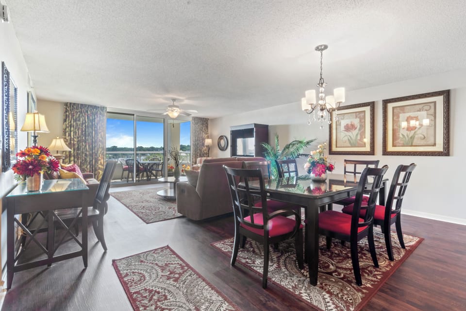 Dining Area/Living Room