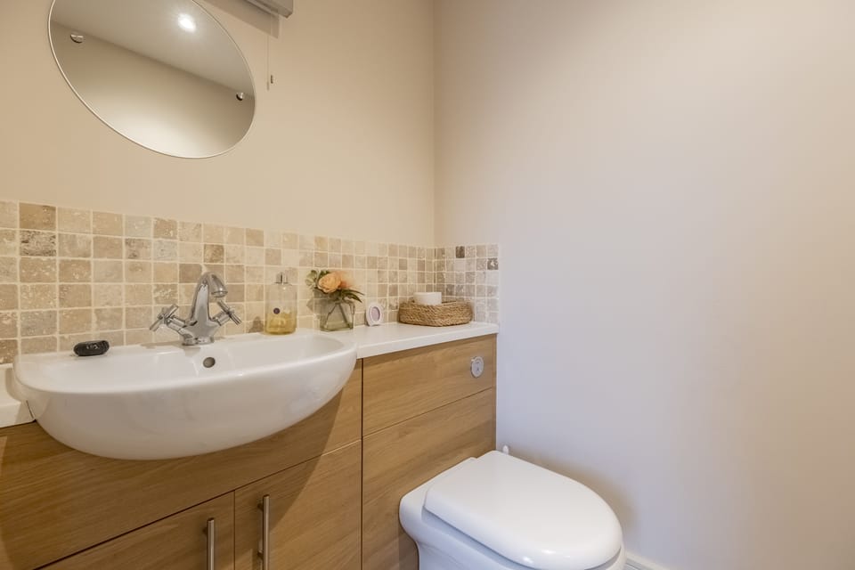 Ground floor: WC