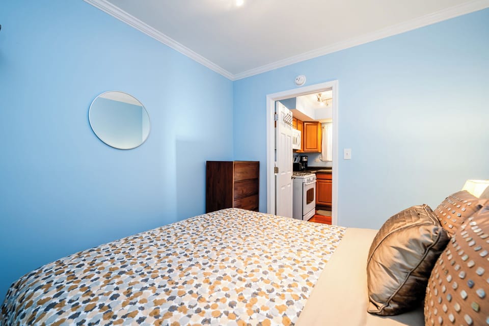 Bedroom #2 (Alt Angle)