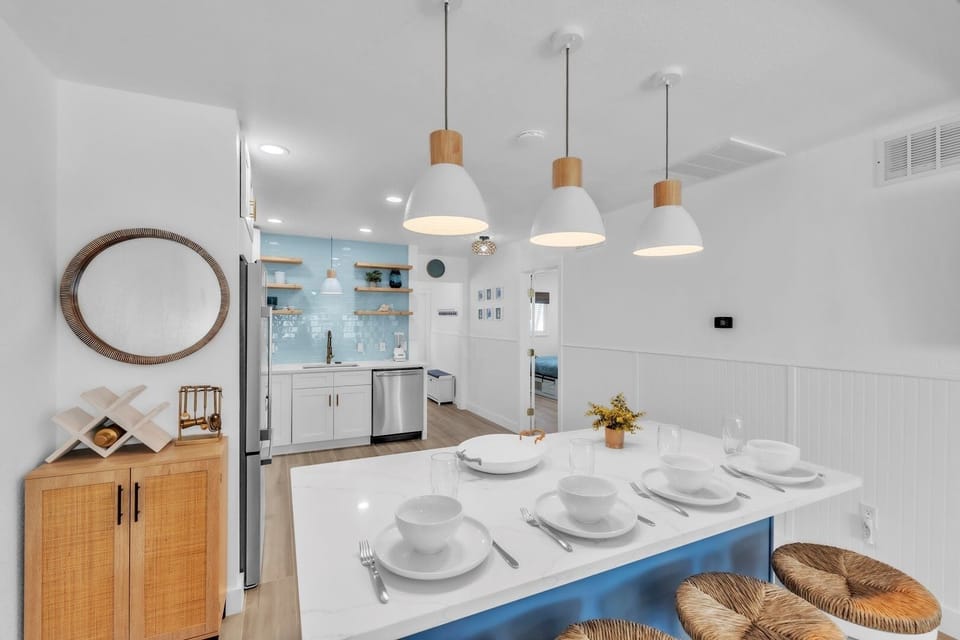 Villa, 2 Bedrooms | Dining