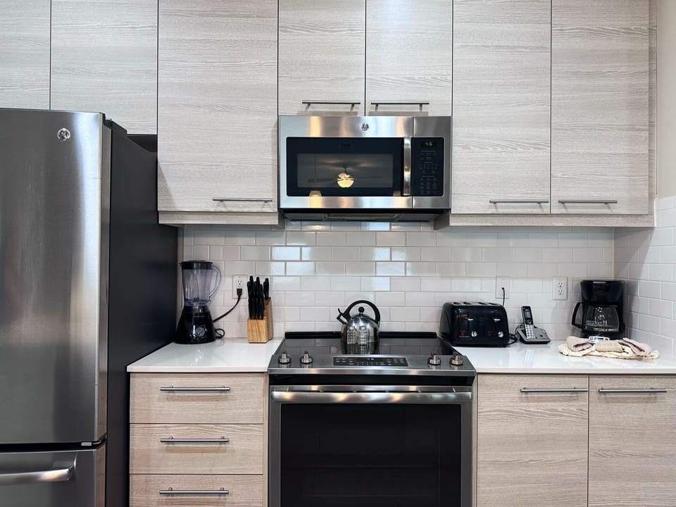 House, 4 Bedrooms | Private kitchen | Coffee/tea maker, fridge, toaster