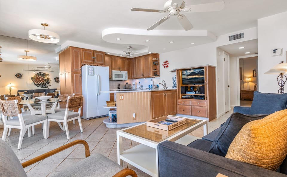 Condo, 1 Bedroom | Interior