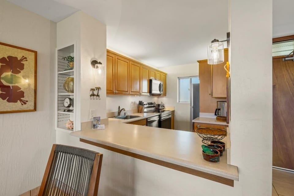 Condo, 2 Bedrooms | Private kitchen | Coffee/tea maker, fridge, oven, toaster