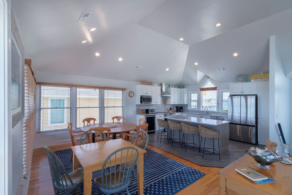 Dining and kitchen areas - Open concept living and kitchen with the best views of the ocean.