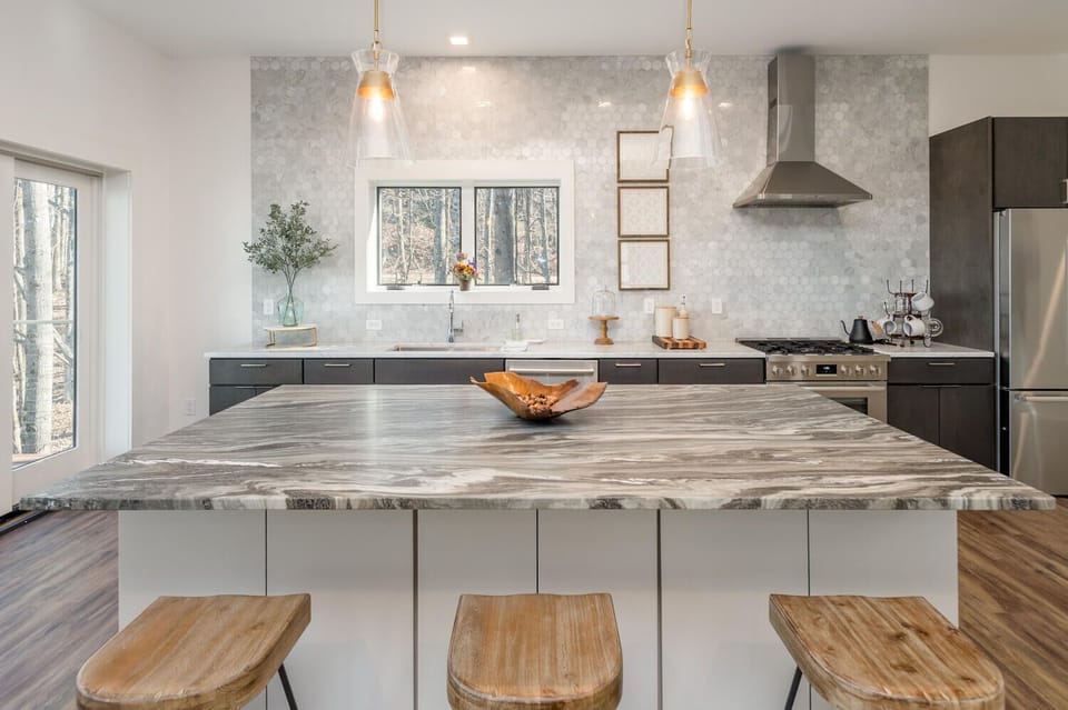 Gorgeous new kitchen to enjoy!