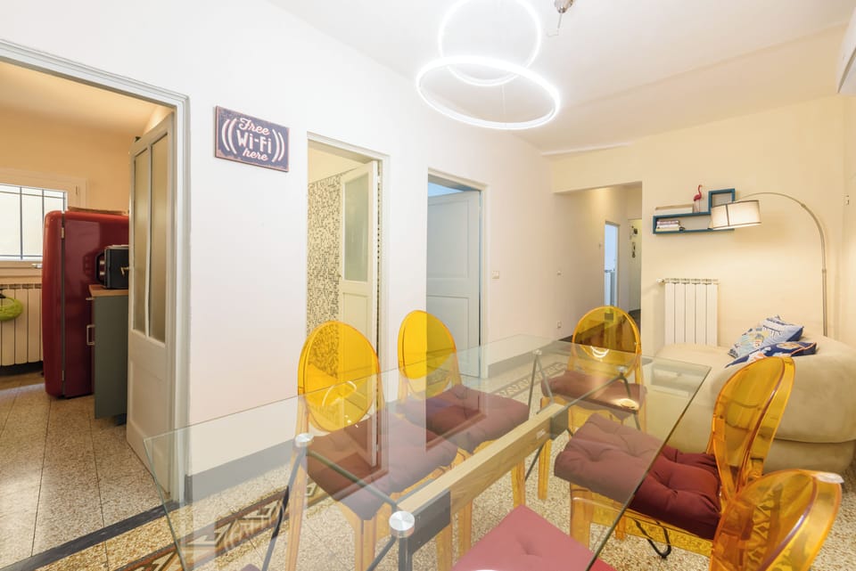 Comfort Apartment | Living area | Flat-screen TV