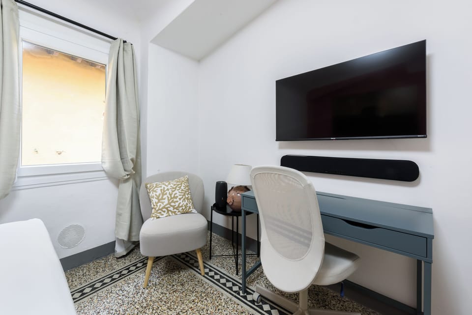 Comfort Apartment | 2 bedrooms, premium bedding, down comforters, individually furnished