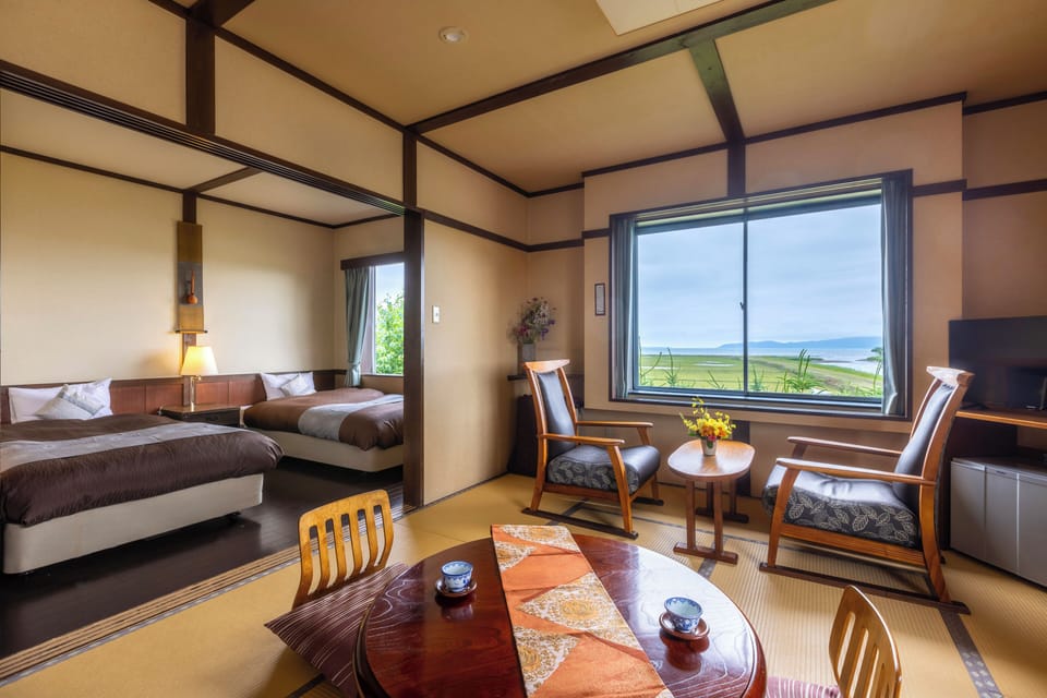 [Lake View] Corner Deluxe Twin Room (Omiwatari) | Desk, WiFi (free), bed sheets