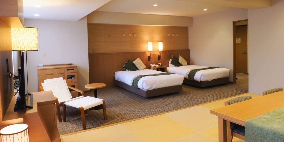 Deluxe Japanese Western Style Room Non-Smoking | In-room safe, iron/ironing board, bed sheets