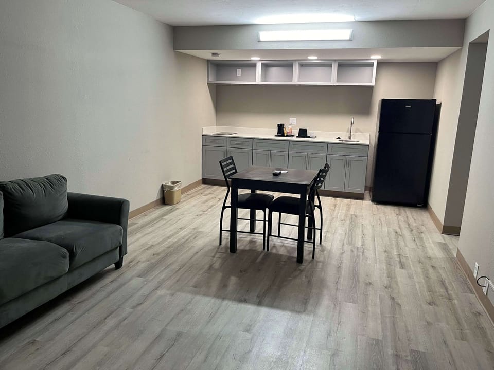 Stovetop, freezer, dining tables