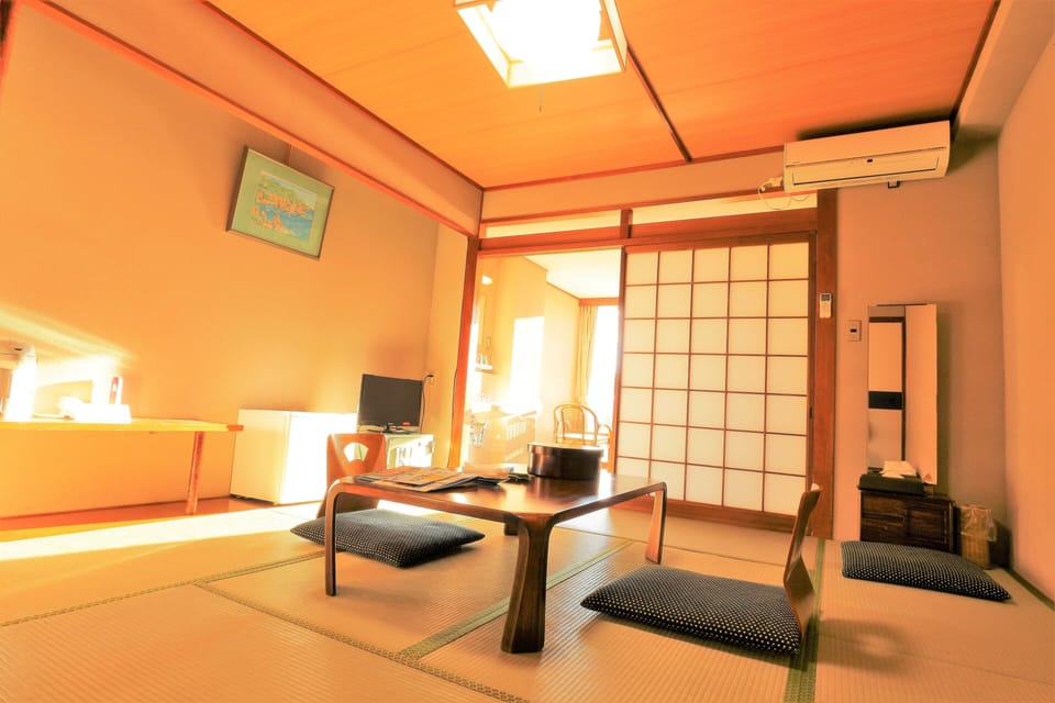 Japanese Style Room | In-room safe, desk, WiFi (free)