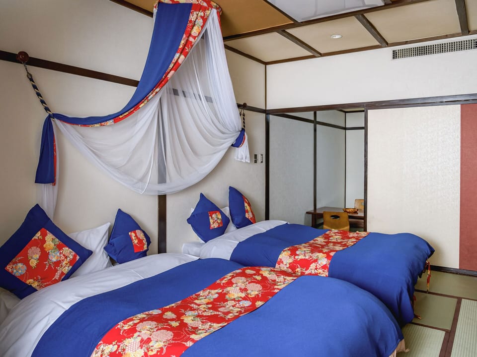 Standard Room with Tatami area, River View | In-room safe, iron/ironing board (on request), WiFi (free), bed sheets
