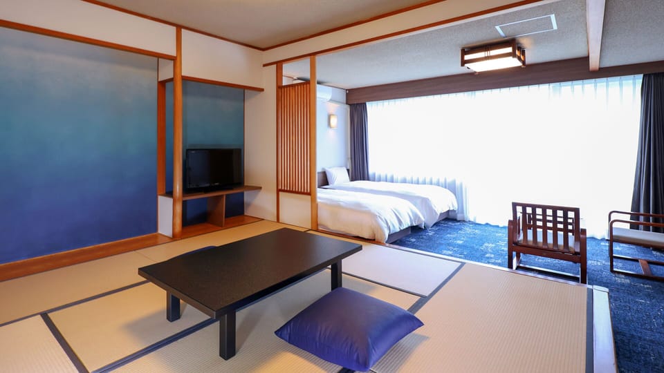 Standard Japanese-Western-Style-Room with 8 Tatami mats - Shower Only - Non-Smoking | In-room safe, blackout drapes, bed sheets