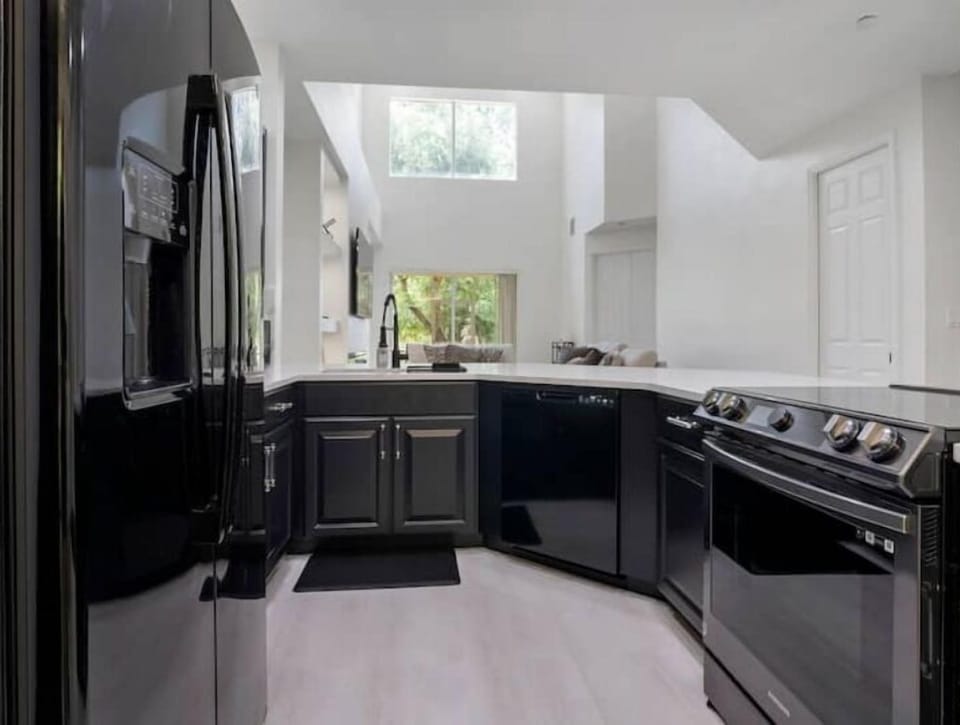 Wider angle of the kitchen 