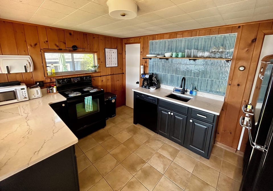 Full Kitchen