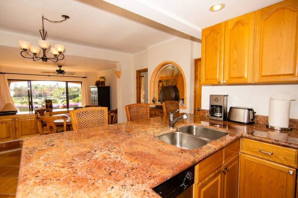 Kitchen peninsula