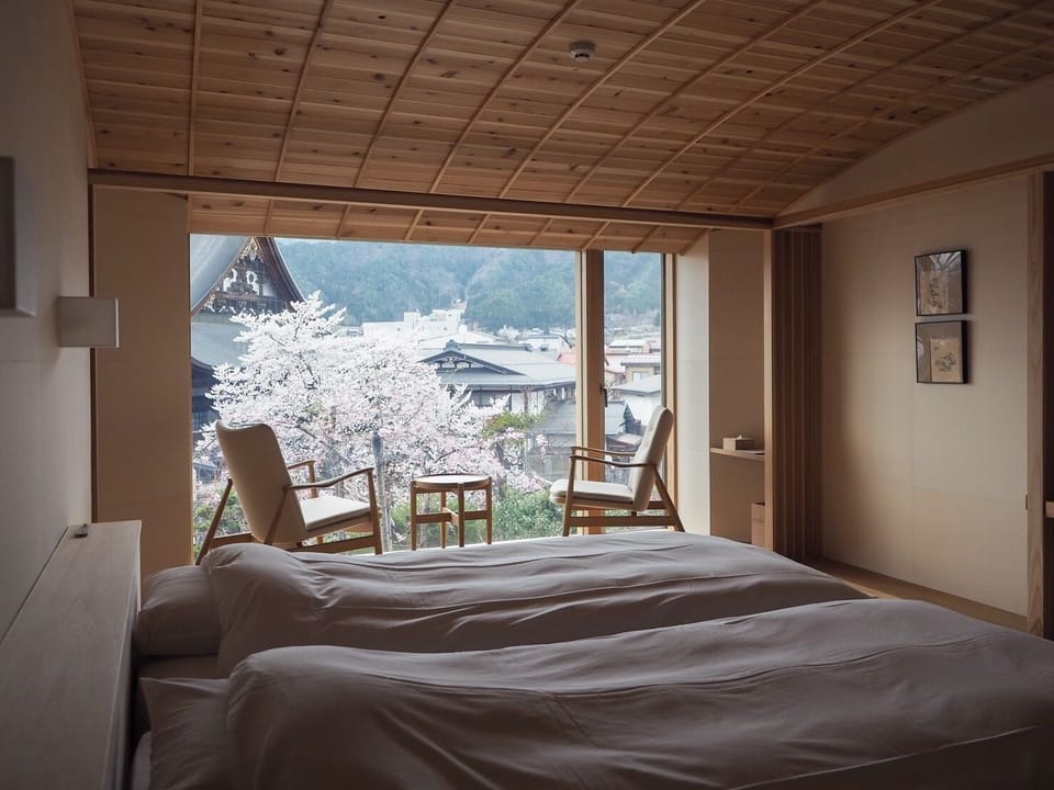 Kangeturo-Twin room | Free minibar, in-room safe, desk, laptop workspace