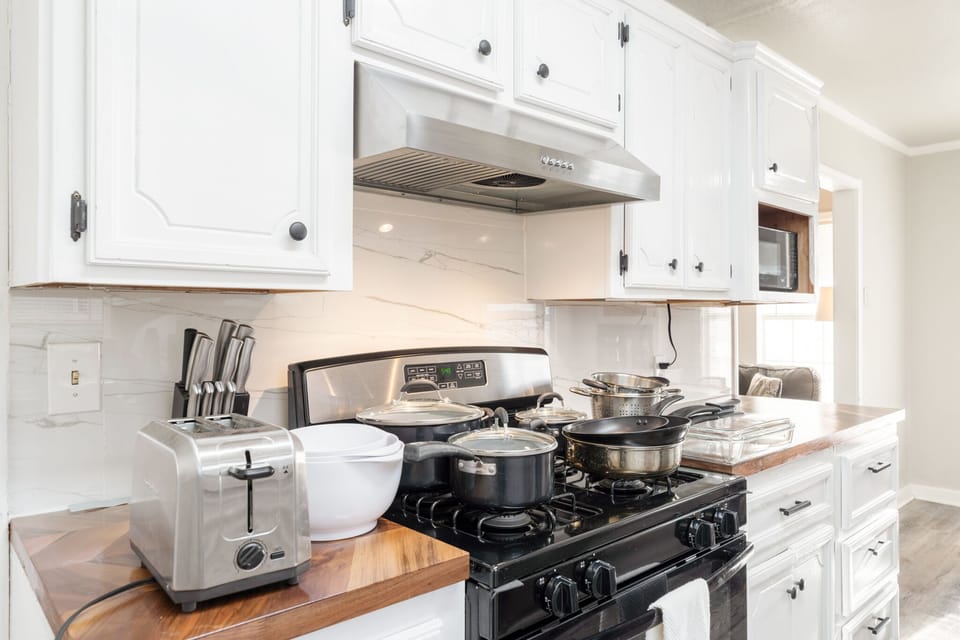 Your dream kitchen awaits: spacious, modern, and equipped for any culinary adventure, perfect for both everyday cooking and special gatherings.