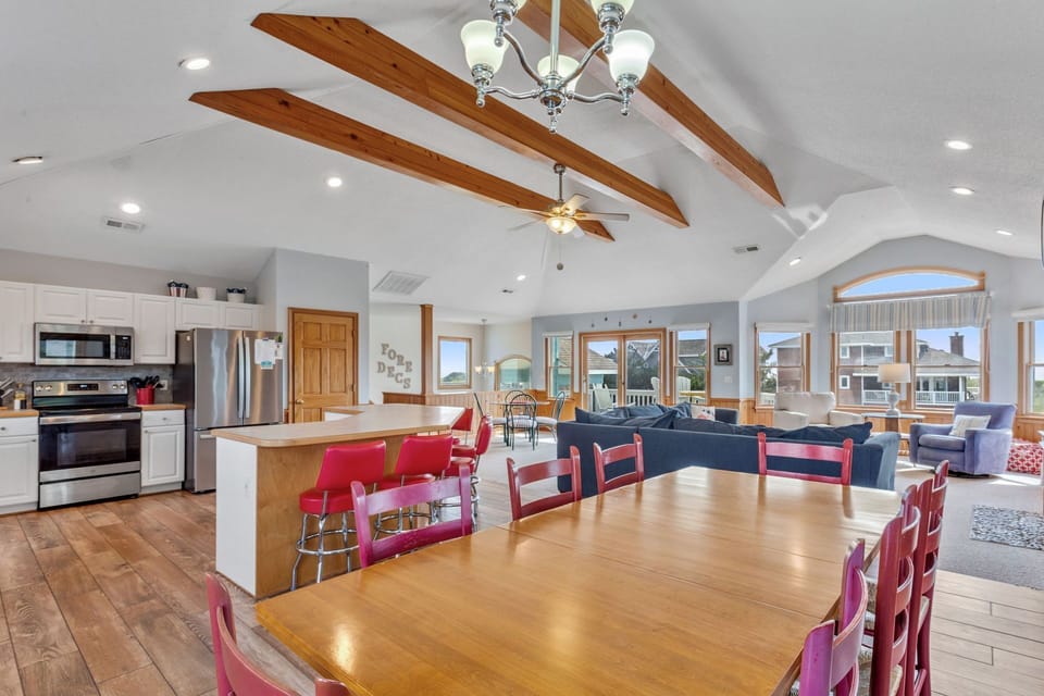 Enjoy a meal together in the spacious Dining Area.