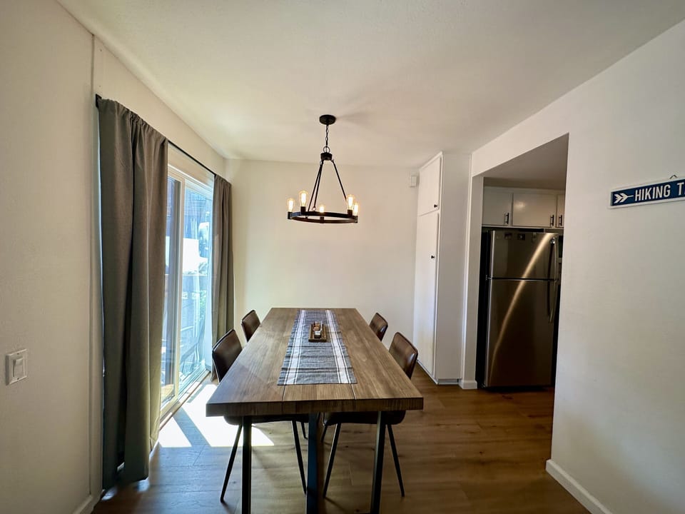 Table w/ seating for 4