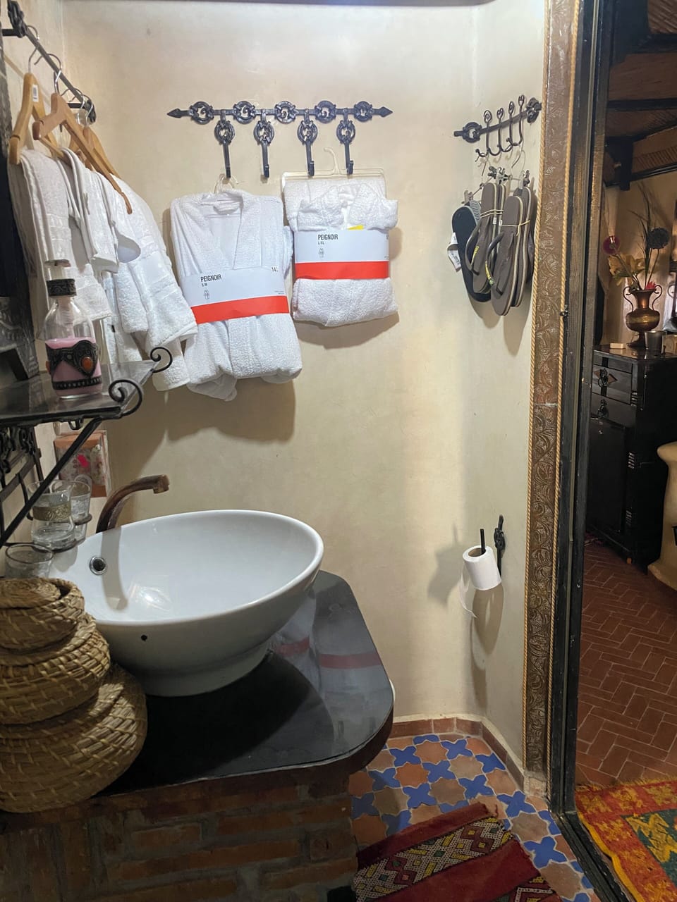 Royal Room | Bathroom | Hair dryer, slippers, towels, soap